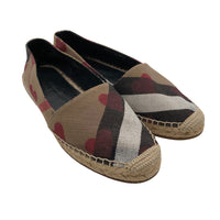 Burberry Loaferit, Translation missing: fi.general.emmy_product_strings.emmystring_product_size 39. © Emmy Clothing Company Oy