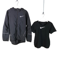 Nike Urheilutakki, Translation missing: fi.general.emmy_product_strings.emmystring_product_size 128 - 134. © Emmy Clothing Company Oy
