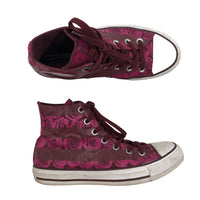 Converse Tennarit, Translation missing: fi.general.emmy_product_strings.emmystring_product_size 39. © Emmy Clothing Company Oy