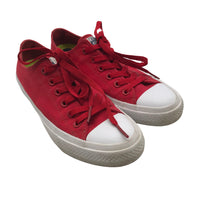 Converse Tennarit, Translation missing: fi.general.emmy_product_strings.emmystring_product_size 39. © Emmy Clothing Company Oy