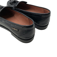 Russell&Bromley Loaferit, Translation missing: fi.general.emmy_product_strings.emmystring_product_size 38. © Emmy Clothing Company Oy