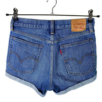 Levi's Shortsit, Translation missing: fi.general.emmy_product_strings.emmystring_product_size W27. © Emmy Clothing Company Oy