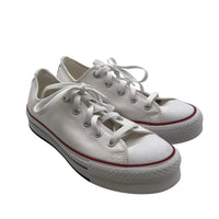 Converse Tennarit, Translation missing: fi.general.emmy_product_strings.emmystring_product_size 38. © Emmy Clothing Company Oy